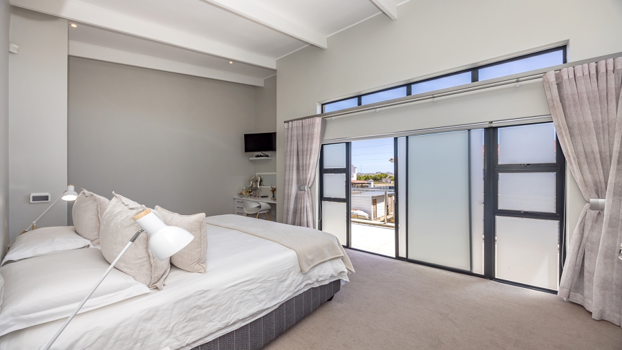 4 Bedroom Property for Sale in Parklands North Western Cape